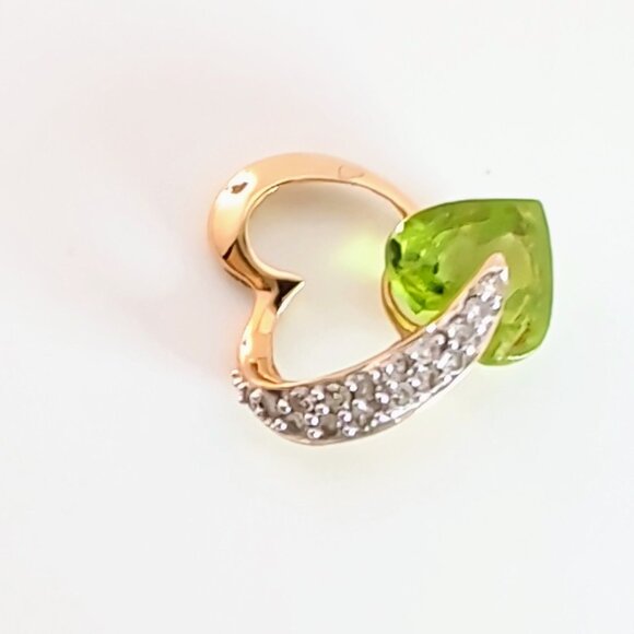 10K Gold Heart Pendant With Green Peridot & Diamond Accents - Picture 7 of 10